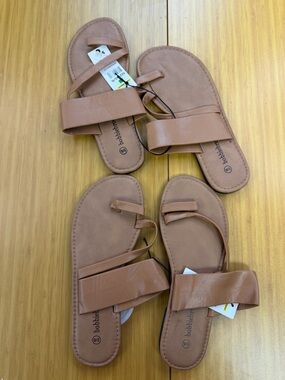 Lot Of 2 Women’s Bobbie Brooks Around The Toe  Sandals Size 5/6 Brown Straps